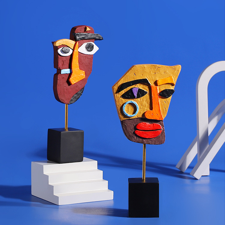 Art Craft Cafe - Soyut Yüz Renkli Bükümlü Heykel Modern